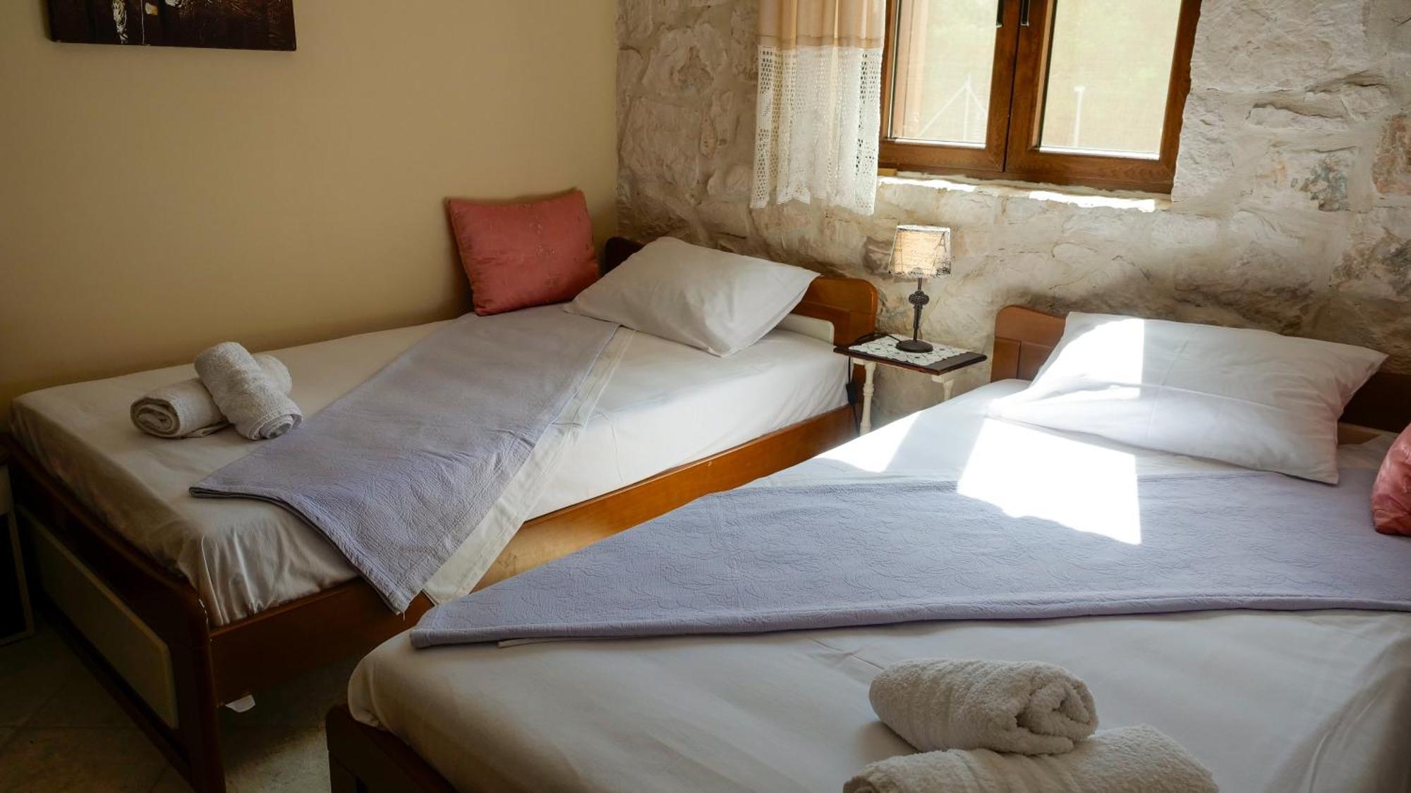 Fterini Apartments Sterna & Alletri Agios Leon Exterior photo
